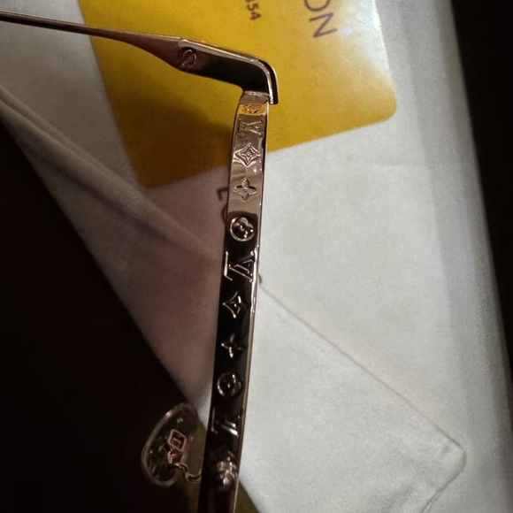 LV WOMEN'S Gradient Glasses - Picture 5 of 9